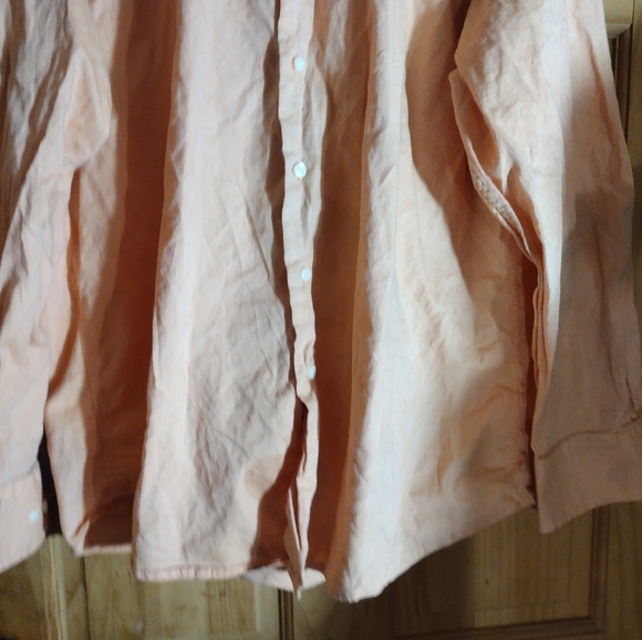 Peach Shirt with Blue Accents - Picture 4 of 7